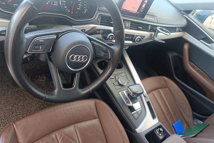 Used Audi A5 2017 Sportback 45 TFSI Fashion Model Center Console
