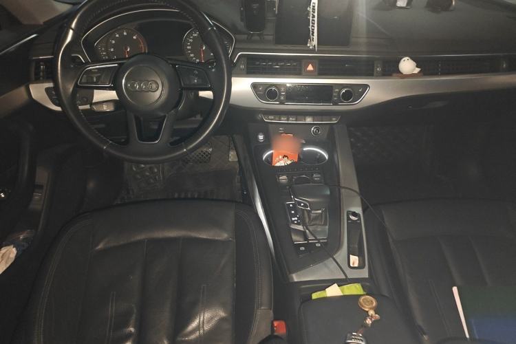 Used Audi A5 2017 Coupe 40 TFSI Fashion Model Center Console