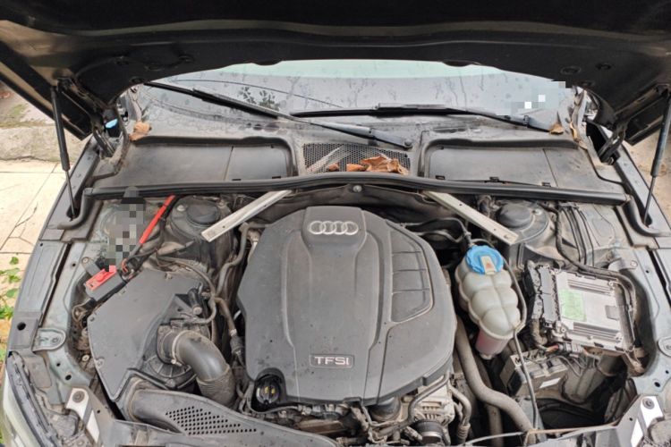 Used Audi A5 2017 Sportback 40 TFSI Fashion Model Engine Bay