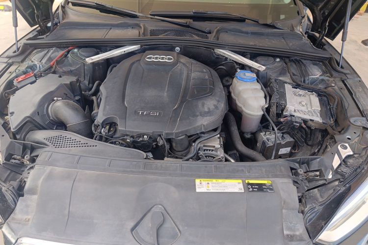 Used Audi A5 2017 Sportback 45 TFSI Fashion Model Engine Bay