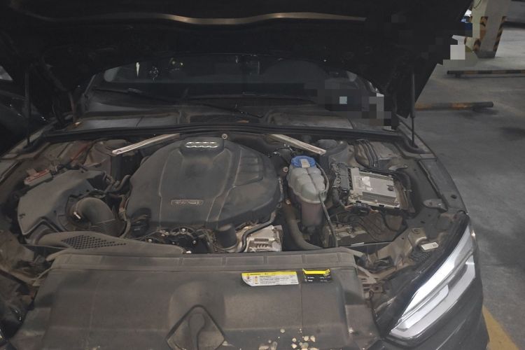 Used Audi A5 2017 Coupe 40 TFSI Fashion Model Engine Bay Left