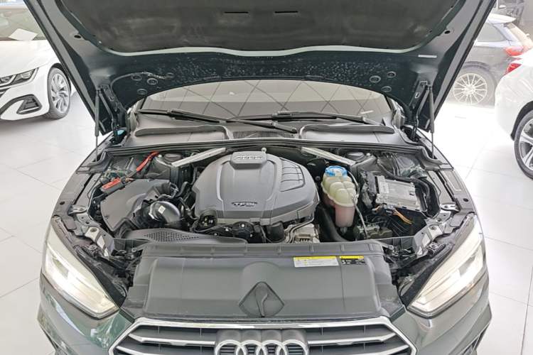 Used Audi A5 2017 Coupe 40 TFSI Fashion Model Engine Bay