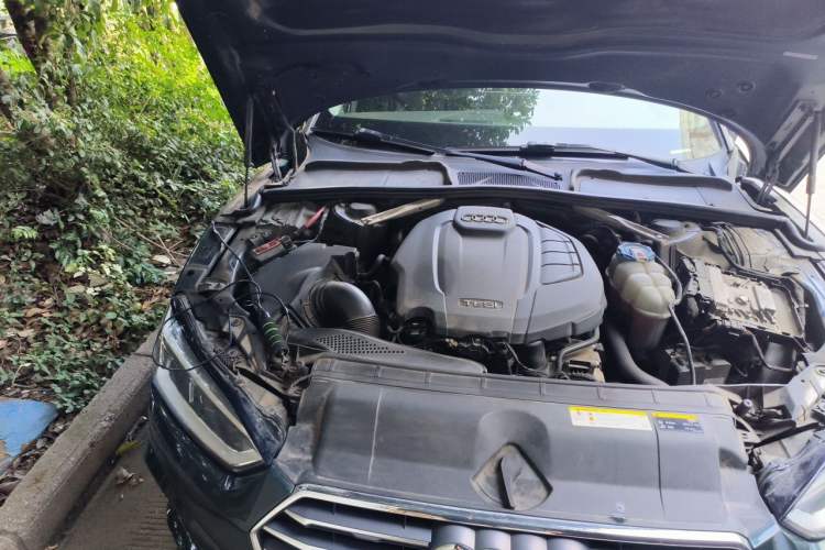 Used Audi A5 2017 Coupe 45 TFSI quattro Sport Edition Engine Bay Right