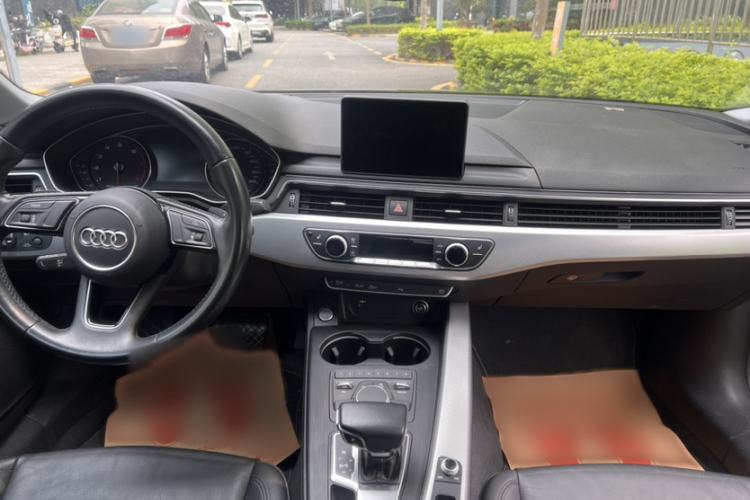 Used Audi A5 2017 Coupe 40 TFSI Fashion Model Interior 1