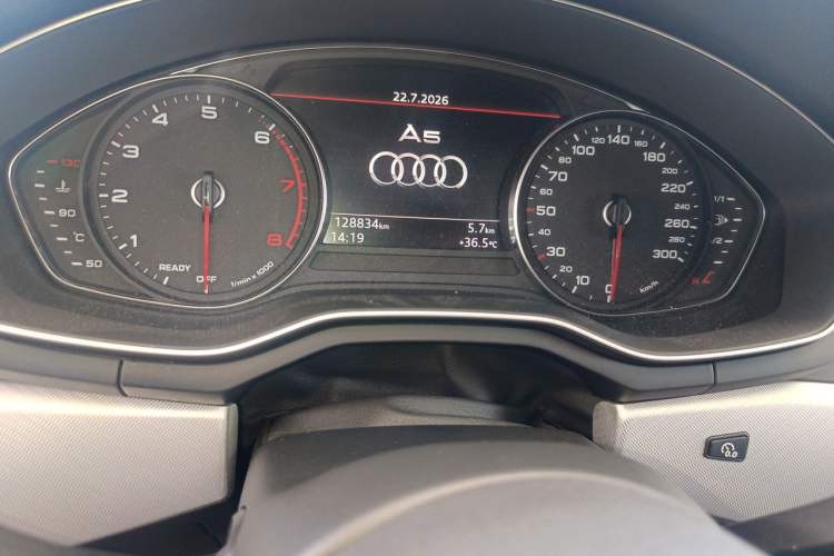 Used Audi A5 2017 Sportback 45 TFSI Fashion Model Odometer Close Up