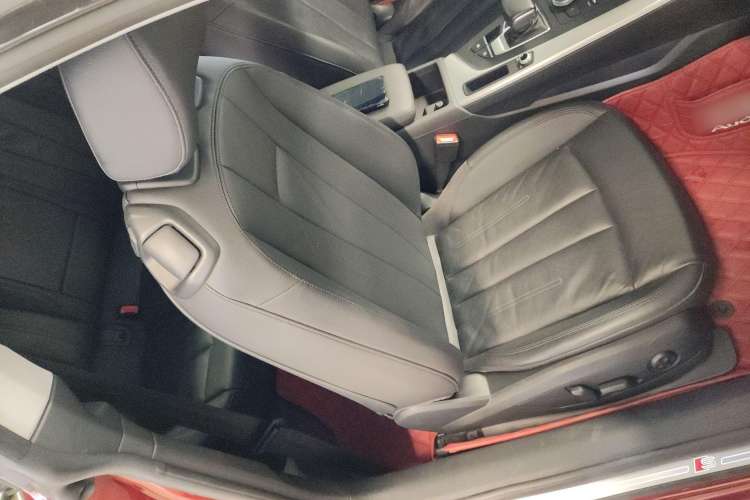 Used Audi A5 2017 Coupe 40 TFSI Fashion Model Right Front Seat
