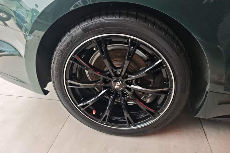Used Audi A5 2017 Coupe 40 TFSI Fashion Model Right Rear Wheel Hub