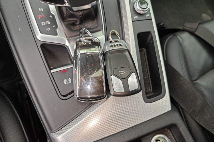 Used Audi A5 2017 Sportback 40 TFSI Fashion Model Vehicle Key