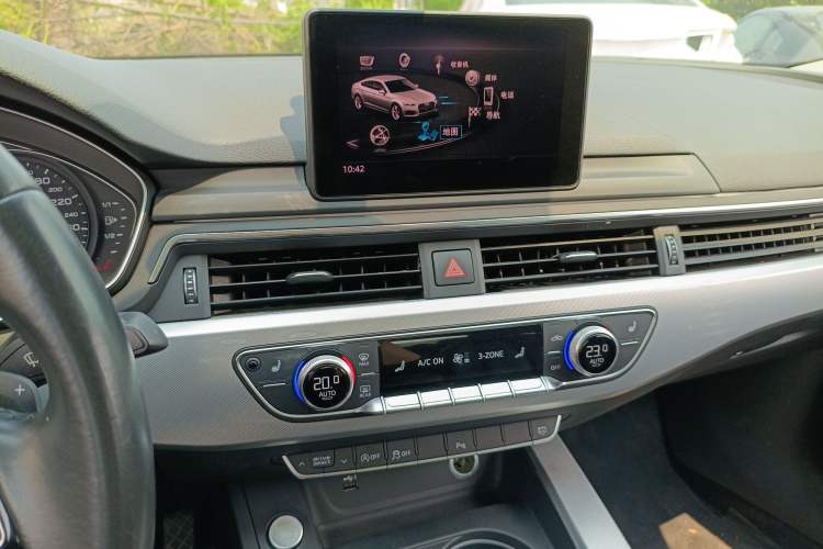 Used Audi A5 2017 Sportback 40 TFSI Fashion Model Audio And AC Panel