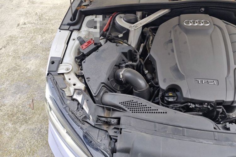 Used Audi A5 2017 Sportback 40 TFSI Fashion Model Engine Bay Right