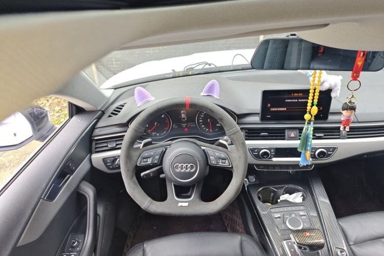 Used Audi A5 2017 Sportback 40 TFSI Fashion Model Steering Wheel