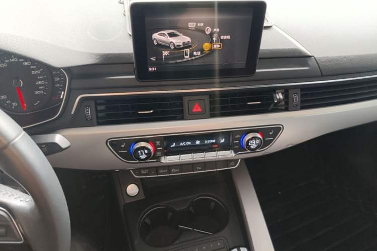 Used Audi A5 2017 Coupe 40 TFSI Fashion Model Audio And AC Panel