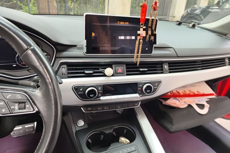 Used Audi A5 2017 Coupe 40 TFSI Fashion Model Audio And AC Panel