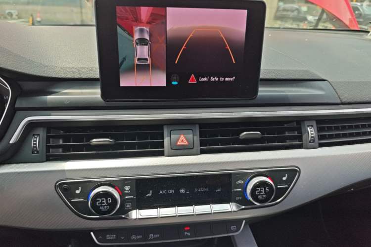 Used Audi A5 2017 Sportback 45 TFSI Fashion Model Audio And AC Panel