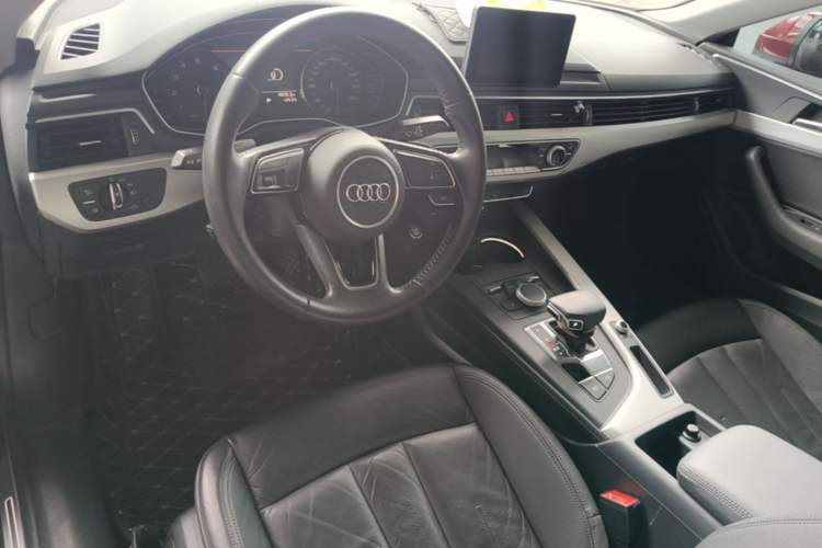 Used Audi A5 2017 Coupe 40 TFSI Fashion Model Center Console