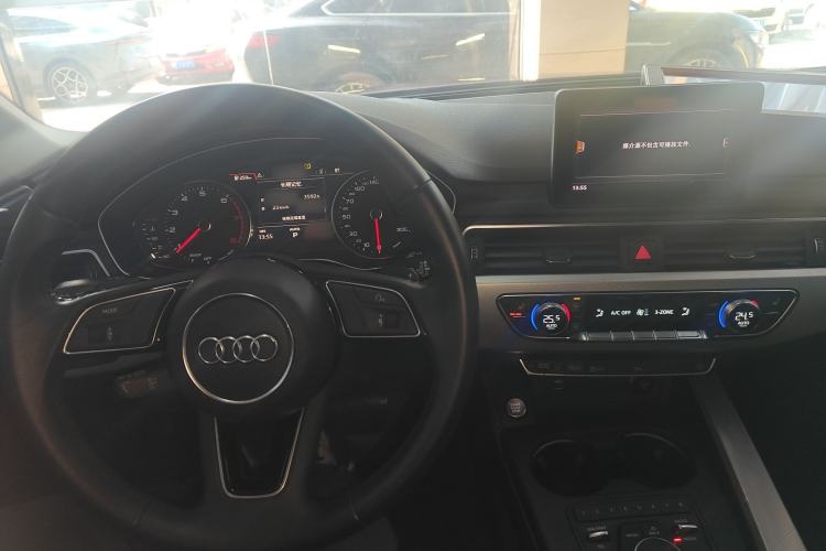 Used Audi A5 2017 Sportback 40 TFSI Fashion Model Center Console