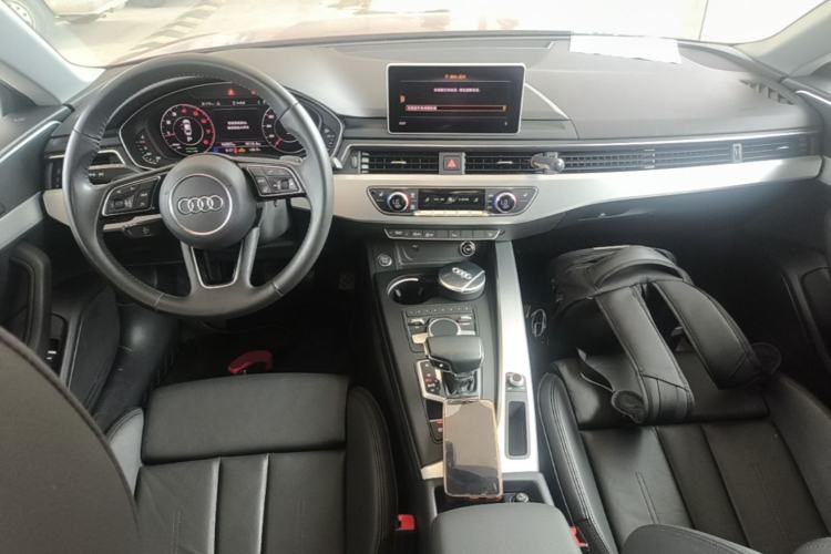 Used Audi A5 2017 Sportback 45 TFSI Sport Edition Center Console