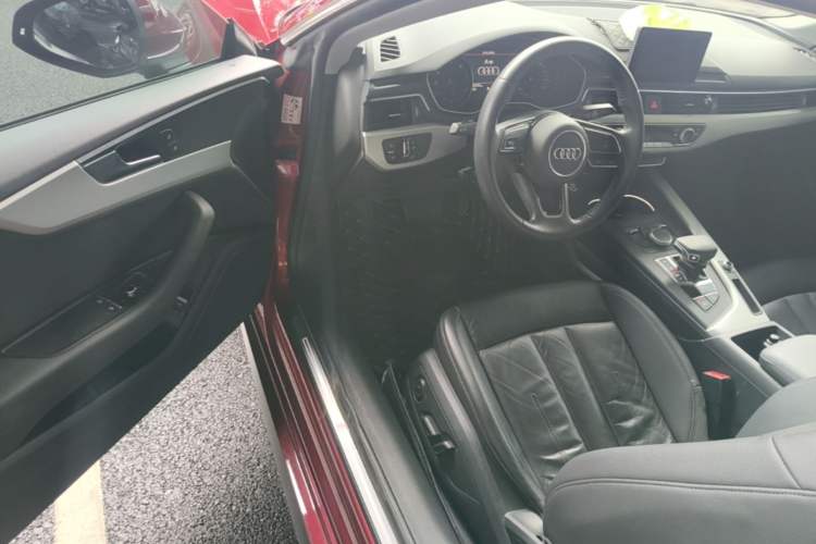 Used Audi A5 2017 Coupe 40 TFSI Fashion Model Driver Seat