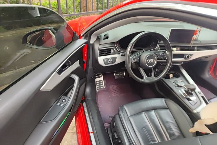 Used Audi A5 2017 Coupe 40 TFSI Fashion Model Driver Seat
