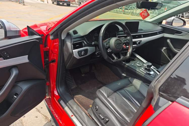 Used Audi A5 2017 Sportback 45 TFSI Fashion Model Driver Seat