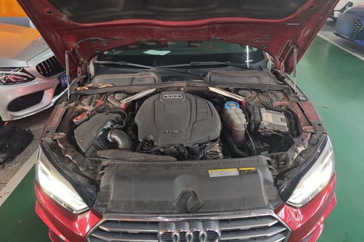 Used Audi A5 2017 Coupe 40 TFSI Fashion Model Engine Bay
