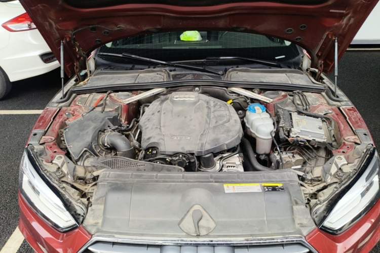Used Audi A5 2017 Coupe 40 TFSI Fashion Model Engine Bay