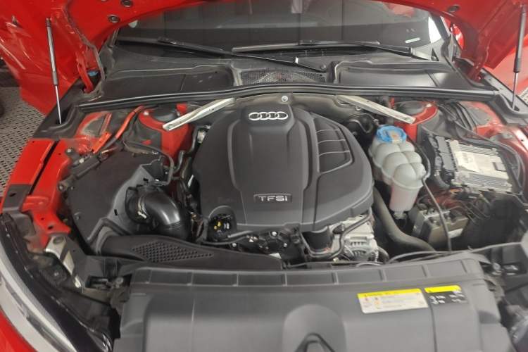 Used Audi A5 2017 Sportback 40 TFSI Fashion Model Engine Bay