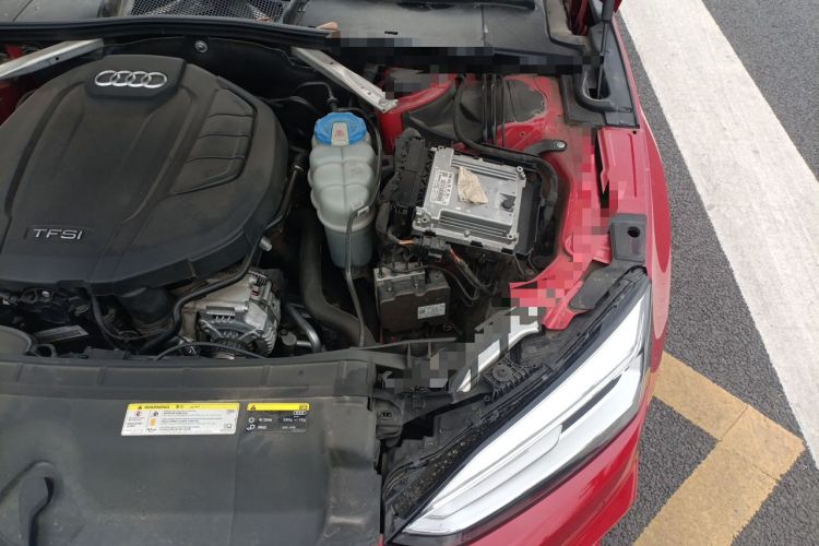 Used Audi A5 2017 Coupe 40 TFSI Fashion Model Engine Bay Left