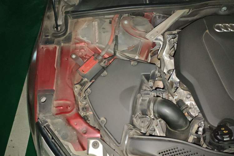 Used Audi A5 2017 Sportback 40 TFSI Fashion Model Engine Bay Right