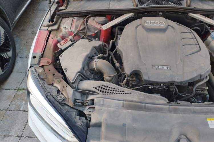 Used Audi A5 2017 Sportback 40 TFSI Fashion Model Engine Bay Right