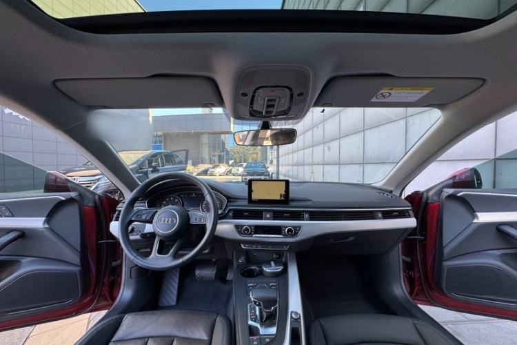 Used Audi A5 2017 Sportback 40 TFSI Fashion Model Interior 4