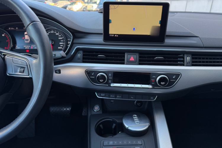 Used Audi A5 2017 Sportback 40 TFSI Fashion Model Interior 7