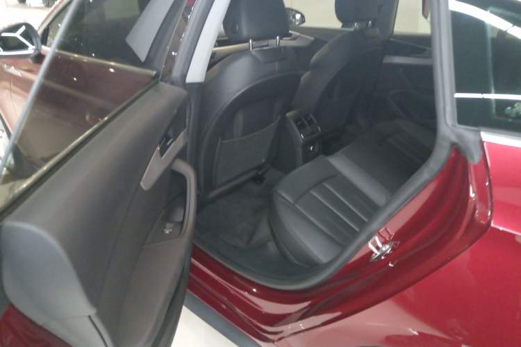 Used Audi A5 2017 Sportback 40 TFSI Fashion Model Left Rear Seat