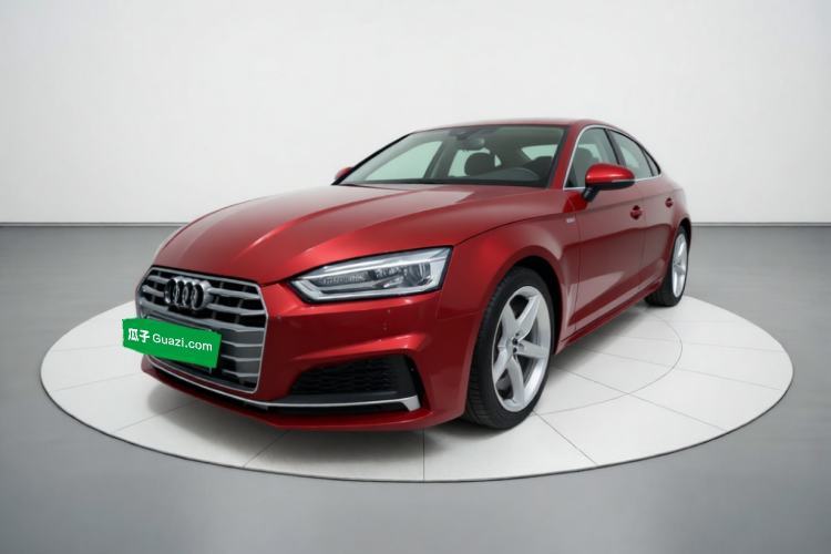 Używany Audi A5 2017 Sportback 40 TFSI Fashion Model Guazi used car, China used car export, Used car for sale, Used cars, Cheapest cars for sale