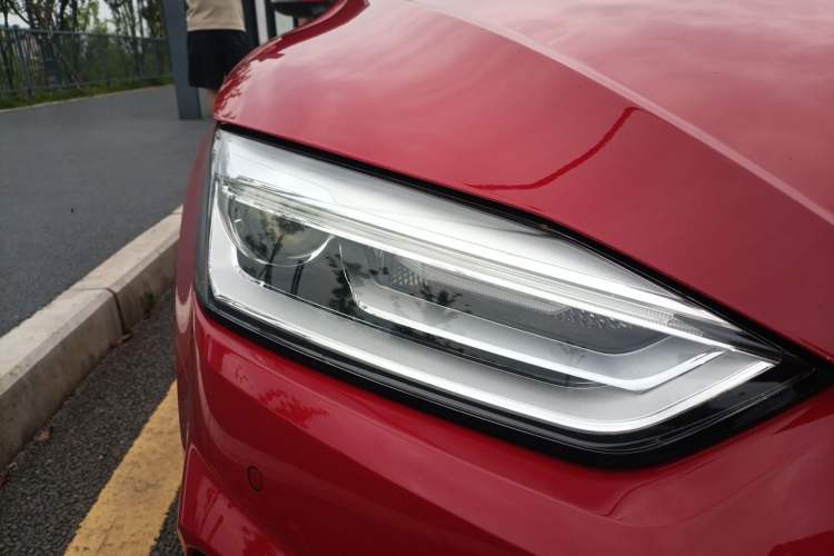 Used Audi A5 2017 Coupe 40 TFSI Fashion Model Right Front Headlight