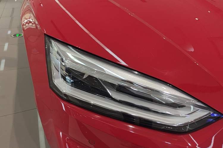 Used Audi A5 2017 Cabriolet 40 TFSI Fashion Model Right Front Headlight