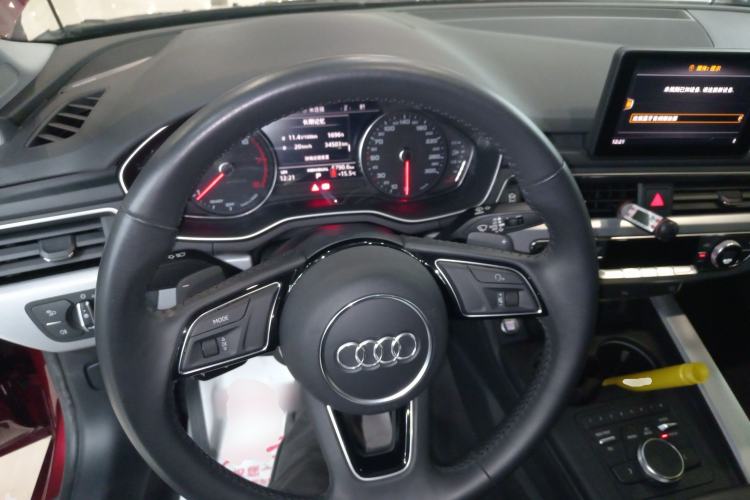 Used Audi A5 2017 Sportback 40 TFSI Fashion Model Steering Wheel