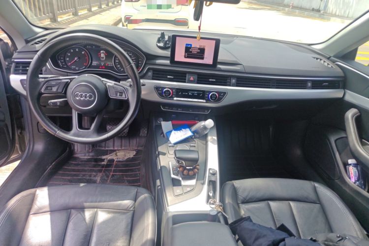 Used Audi A5 2017 Sportback 40 TFSI Fashion Model Center Console