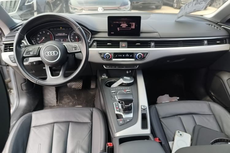 Used Audi A5 2017 Sportback 40 TFSI Fashion Model Center Console