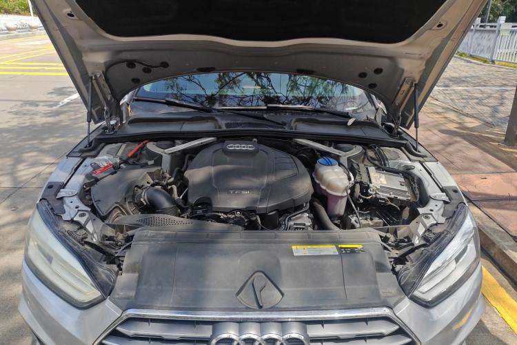Used Audi A5 2017 Sportback 40 TFSI Fashion Model Engine Bay
