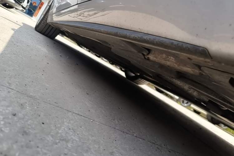 Used Audi A5 2017 Sportback 40 TFSI Fashion Model Left Side Sill