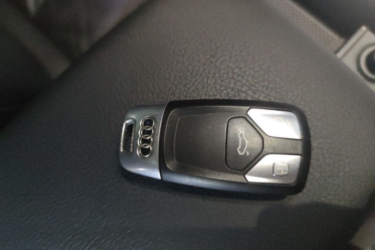 Used Audi A5 2017 Sportback 40 TFSI Fashion Model Vehicle Key