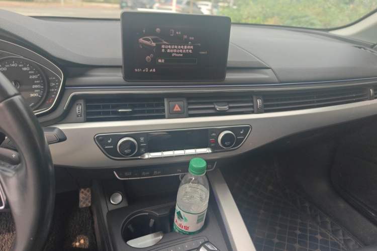 Used Audi A5 2017 Sportback 40 TFSI Fashion Model Audio And AC Panel