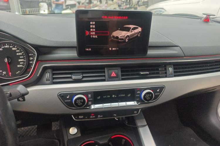 Used Audi A5 2017 Sportback 40 TFSI Fashion Model Audio And AC Panel
