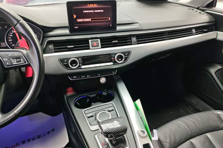 Used Audi A5 2017 Sportback 40 TFSI Fashion Model Audio And AC Panel