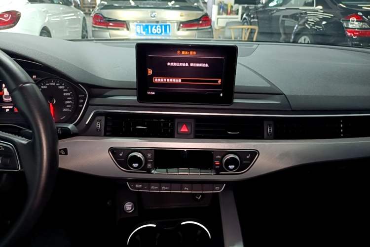 Used Audi A5 2017 Sportback 45 TFSI Fashion Model Audio And AC Panel