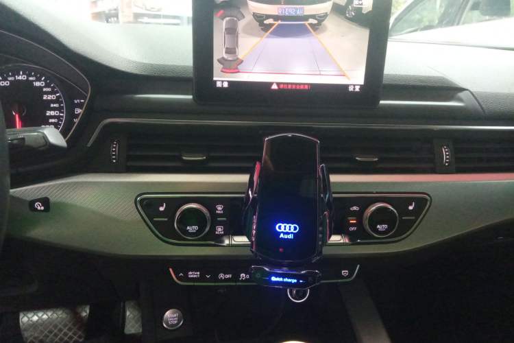 Used Audi A5 2017 Cabriolet 40 TFSI Fashion Model Audio And AC Panel