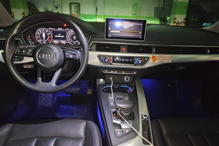 Used Audi A5 2017 Sportback 45 TFSI Fashion Model Center Console