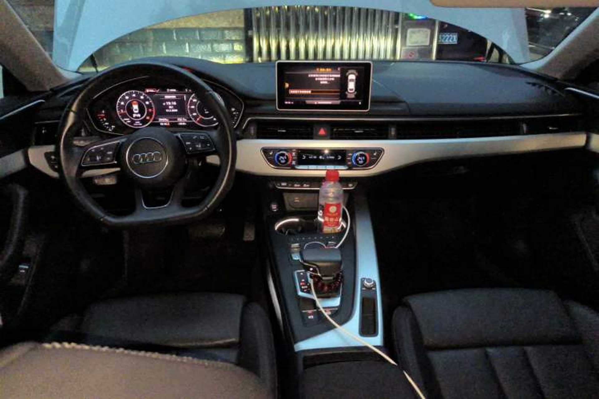 Used Audi A5 2017 Sportback 45 TFSI Sport Edition Center Console