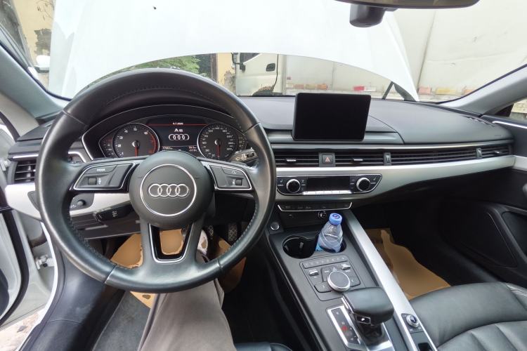 Used Audi A5 2017 Coupe 40 TFSI Fashion Model Center Console